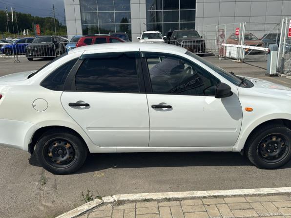 Lada (ВАЗ) Granta I с пробегом 2016 года, цена 270 000 рублей, 175490 км, седан, Автокод Объявления