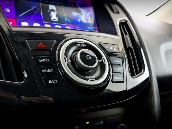 Ford Focus III Рестайлинг с пробегом 2019 года, цена 1 080 000 рублей, 211200 км, хэтчбек, Автокод Объявления