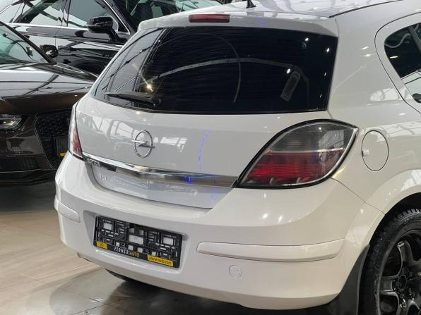 Opel Astra H Рестайлинг с пробегом 2011 года, цена 550 000 рублей, 149900 км, хэтчбек, Автокод Объявления