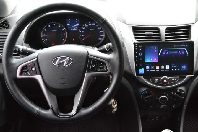Hyundai Solaris I Рестайлинг с пробегом 2015 года, цена 820 000 рублей, 140670 км, седан, Автокод Объявления