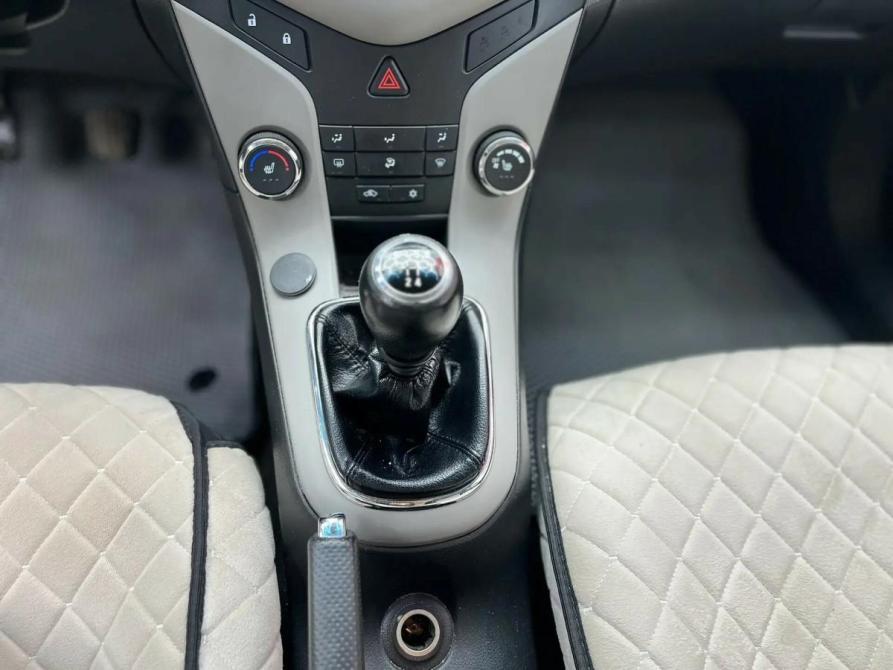 Chevrolet Cruze I Рестайлинг Альметьевск  - изображение 21