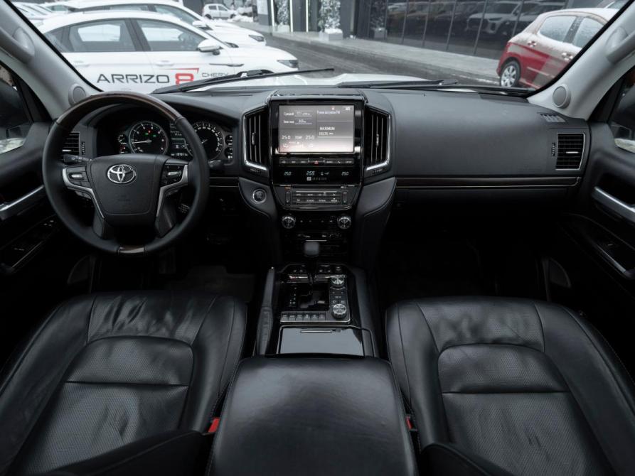 Toyota Land Cruiser 200 Series Рестайлинг 2 Москва  - изображение 8