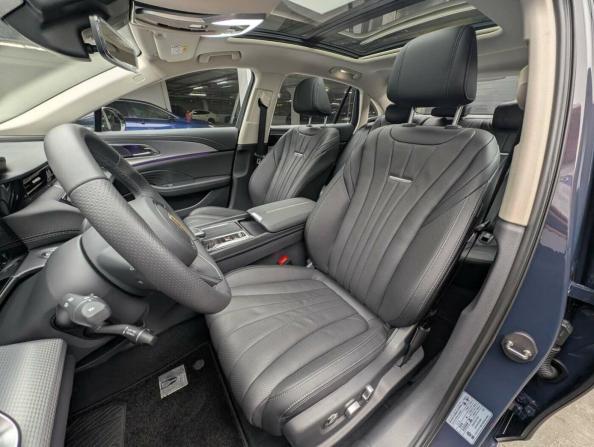 Hongqi H5 II с пробегом 2024 года, цена 3 890 000 рублей, 708 км, седан, Автокод Объявления