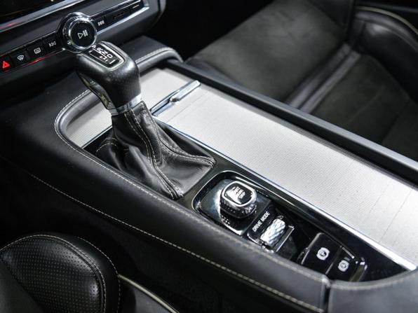 Volvo S90 II с пробегом 2018 года, цена 2 580 000 рублей, 128220 км, седан, Автокод Объявления