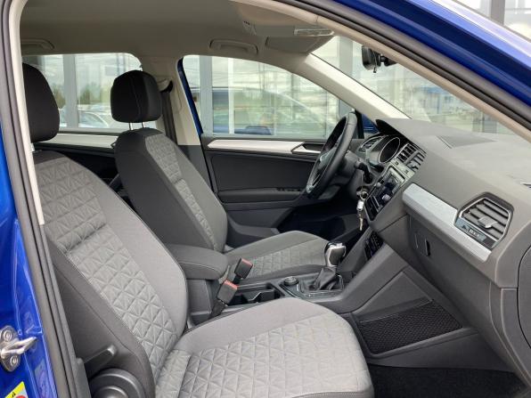 Volkswagen Tiguan II Рестайлинг с пробегом 2021 года, цена 3 279 000 рублей, 25358 км, внедорожник, Автокод Объявления