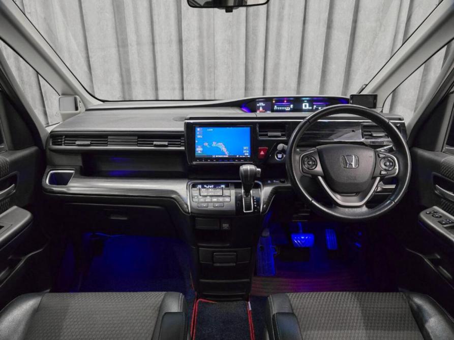 Honda Stepwgn V Красноярск  - изображение 9