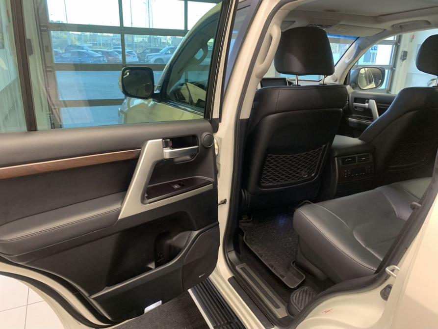 Toyota Land Cruiser 200 Series Рестайлинг 2 Екатеринбург  - изображение 23