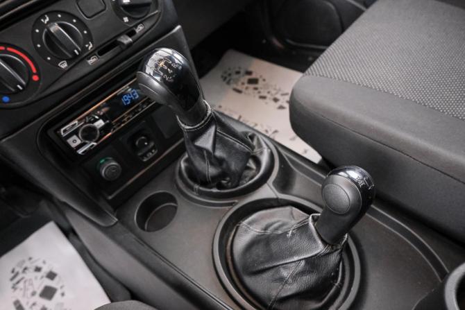 Chevrolet Niva I Рестайлинг с пробегом 2011 года, цена 849 000 рублей, 50000 км, внедорожник, Автокод Объявления