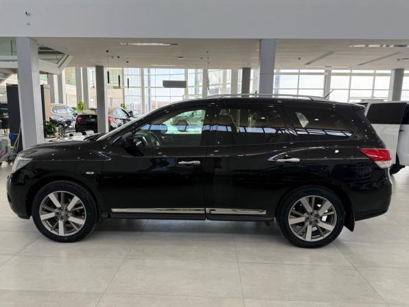 Nissan Pathfinder IV с пробегом 2015 года, цена 1 945 000 рублей, 105659 км, внедорожник, Автокод Объявления