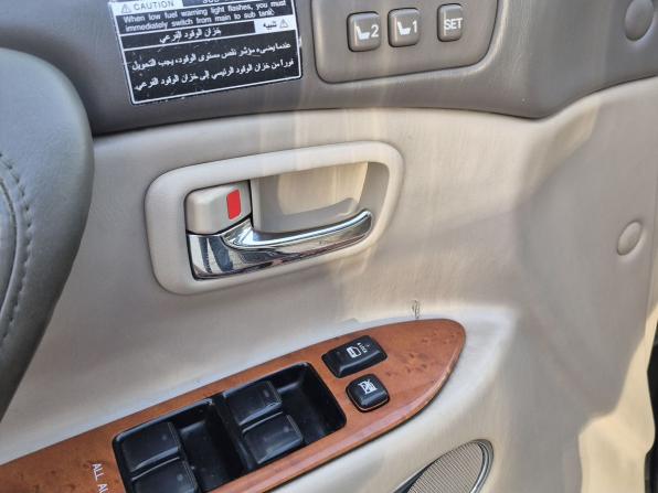 Lexus LX II Рестайлинг с пробегом 2005 года, цена 2 195 000 рублей, 247682 км, внедорожник, Автокод Объявления