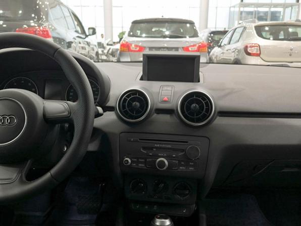 Audi A1 I (8X) с пробегом 2012 года, цена 1 270 000 рублей, 106731 км, хэтчбек, Автокод Объявления