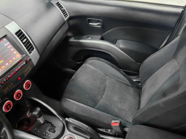 Mitsubishi Outlander II с пробегом 2007 года, цена 1 050 000 рублей, 300200 км, внедорожник, Автокод Объявления