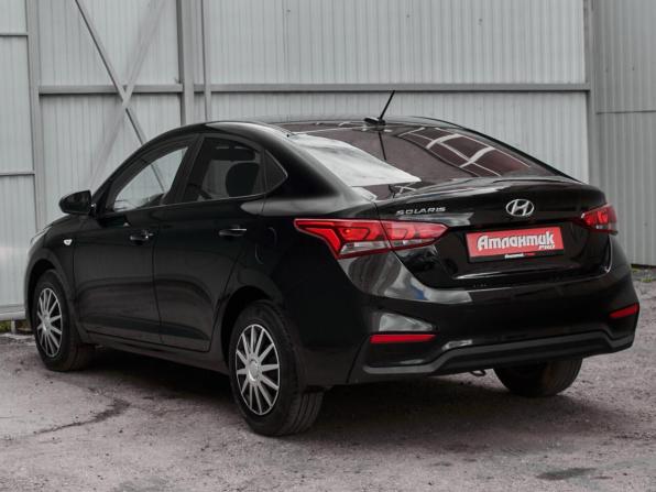 Hyundai Solaris II с пробегом 2017 года, цена 1 035 000 рублей, 134679 км, седан, Автокод Объявления