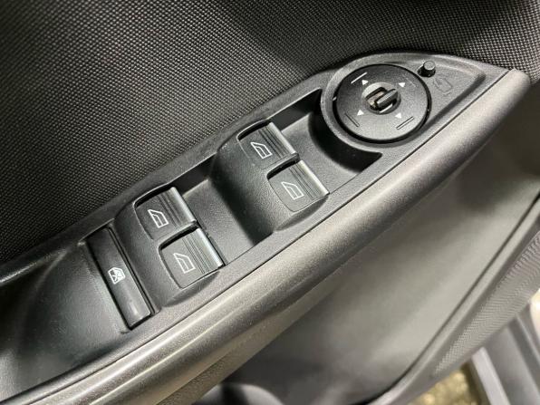 Ford Focus III Рестайлинг с пробегом 2015 года, цена 999 000 рублей, 154071 км, седан, Автокод Объявления