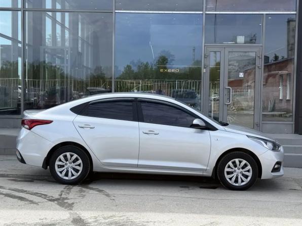 Hyundai Solaris II с пробегом 2019 года, цена 1 350 000 рублей, 85940 км, седан, Автокод Объявления