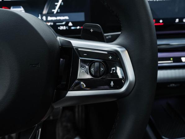 BMW 5 серии VIII (G60/G61/G68) с пробегом 2023 года, цена 7 655 880 рублей, 22695 км, седан, Автокод Объявления