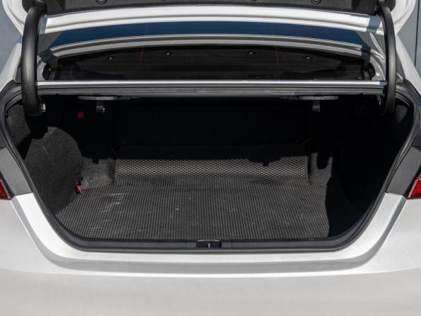 Toyota Camry VIII (XV70) с пробегом 2019 года, цена 3 570 000 рублей, 61791 км, седан, Автокод Объявления