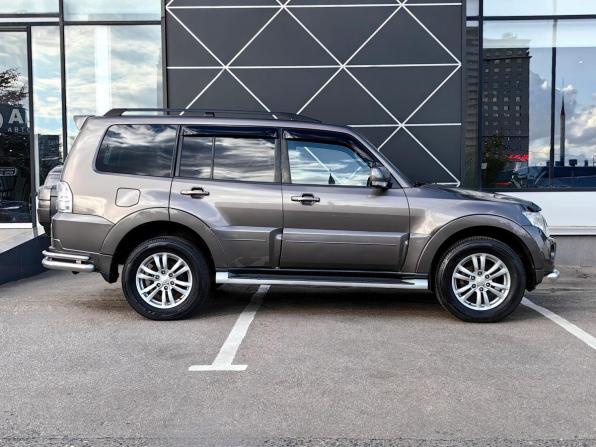 Mitsubishi Pajero IV Рестайлинг 1 с пробегом 2012 года, цена 1 899 000 рублей, 158618 км, внедорожник, Автокод Объявления