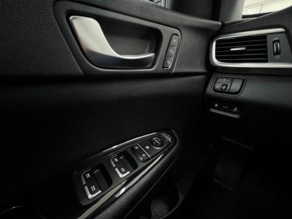 Kia Optima IV Рестайлинг с пробегом 2018 года, цена 2 090 000 рублей, 148811 км, седан, Автокод Объявления