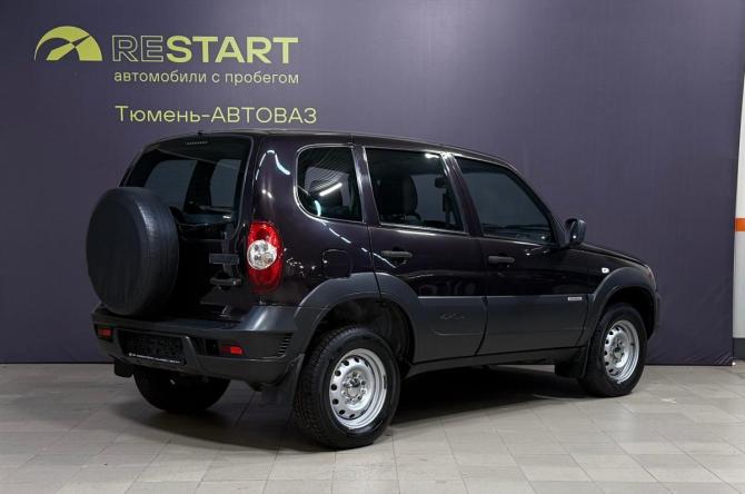 Chevrolet Niva I Рестайлинг с пробегом 2018 года, цена 630 000 рублей, 135000 км, внедорожник, Автокод Объявления