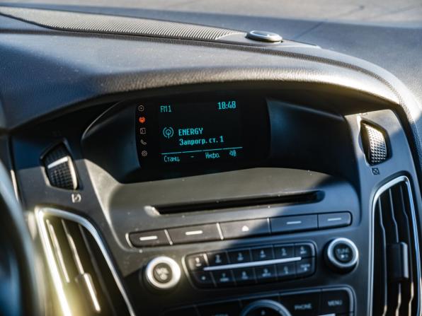 Ford Focus III Рестайлинг с пробегом 2015 года, цена 930 000 рублей, 197097 км, седан, Автокод Объявления