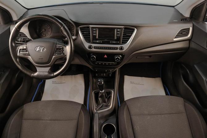 Hyundai Solaris II с пробегом 2018 года, цена 899 000 рублей, 315500 км, седан, Автокод Объявления