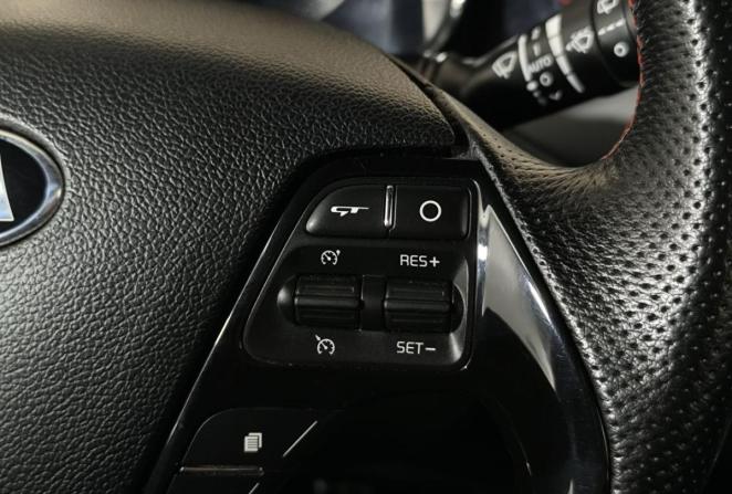 Kia Ceed GT I с пробегом 2014 года, цена 1 320 000 рублей, 136629 км, хэтчбек, Автокод Объявления