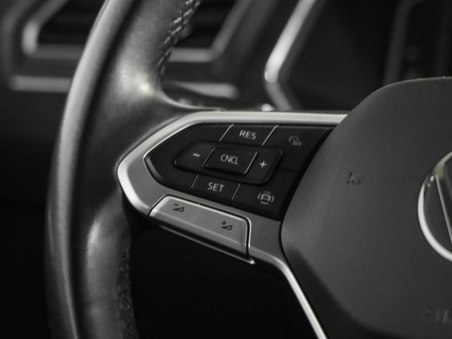 Volkswagen Tiguan II Рестайлинг Санкт-Петербург  - изображение 13