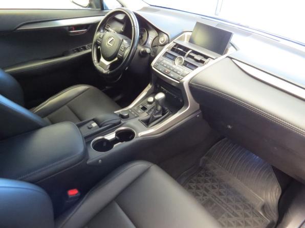 Lexus NX I с пробегом 2017 года, цена 3 220 000 рублей, 141000 км, внедорожник, Автокод Объявления