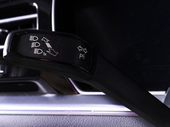 Volkswagen Touareg III с пробегом 2019 года, цена 4 100 000 рублей, 137197 км, внедорожник, Автокод Объявления