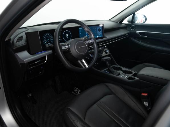 Hyundai Sonata VIII (DN8) Рестайлинг с пробегом 2024 года, цена 4 400 000 рублей, 12793 км, седан, Автокод Объявления