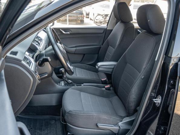 Skoda Rapid I с пробегом 2015 года, цена 1 125 000 рублей, 221899 км, лифтбек, Автокод Объявления
