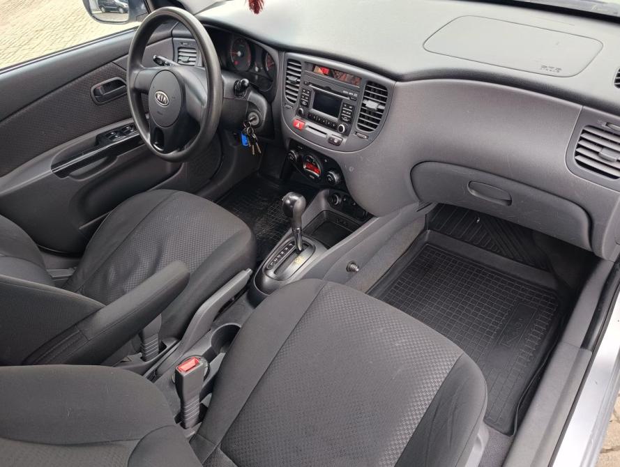 Kia Rio II Рестайлинг Челябинск  - изображение 8