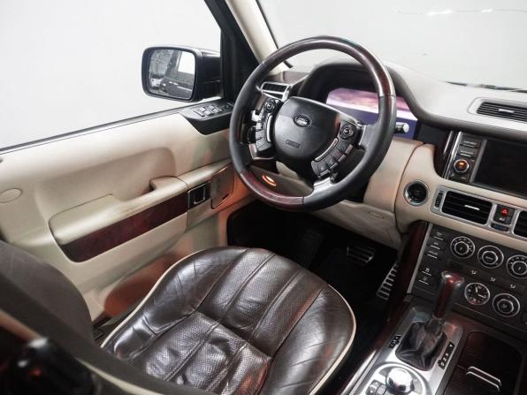 Land Rover Range Rover III Рестайлинг 2 с пробегом 2009 года, цена 1 353 000 рублей, 273308 км, внедорожник, Автокод Объявления