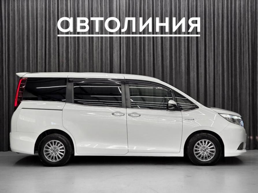 Toyota Esquire I Красноярск  - изображение 5