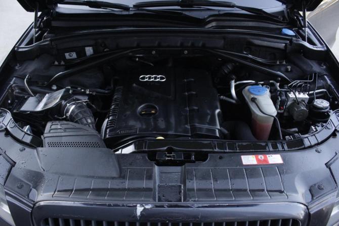 Audi Q5 I (8R) с пробегом 2009 года, цена 1 350 000 рублей, 256147 км, внедорожник, Автокод Объявления