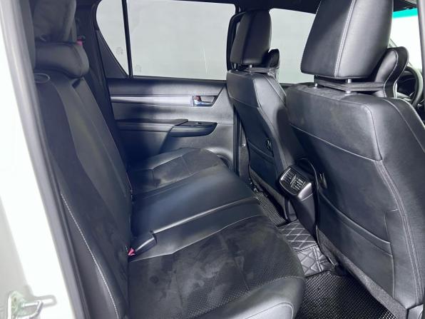 Toyota Hilux VIII Рестайлинг 2 с пробегом 2024 года, цена 6 560 000 рублей, 58800 км, пикап, Автокод Объявления