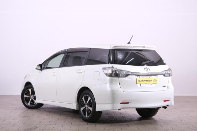 Toyota Wish II Рестайлинг с пробегом 2012 года, цена 1 529 000 рублей, 164000 км, минивэн, Автокод Объявления