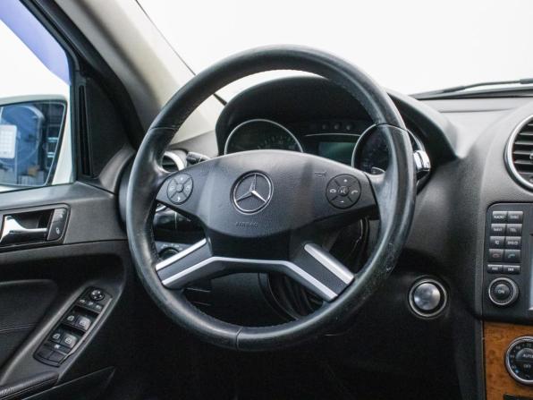 Mercedes-Benz M-Класс II (W164) Рестайлинг с пробегом 2008 года, цена 1 274 000 рублей, 221500 км, внедорожник, Автокод Объявления
