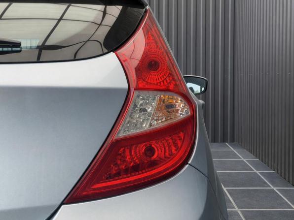 Hyundai Solaris I с пробегом 2013 года, цена 957 000 рублей, 96000 км, хэтчбек, Автокод Объявления