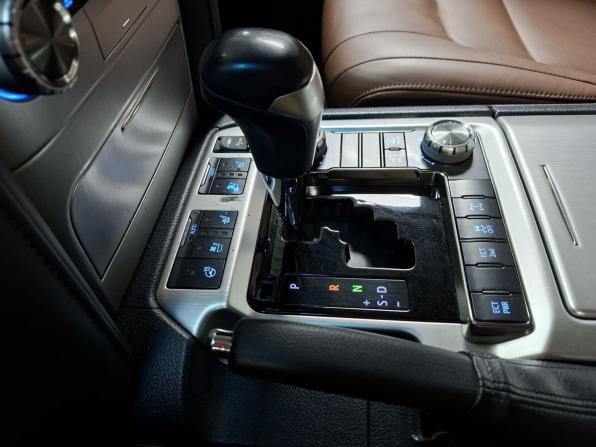 Toyota Land Cruiser 200 Series Рестайлинг 2 с пробегом 2019 года, цена 7 449 000 рублей, 137000 км, внедорожник, Автокод Объявления
