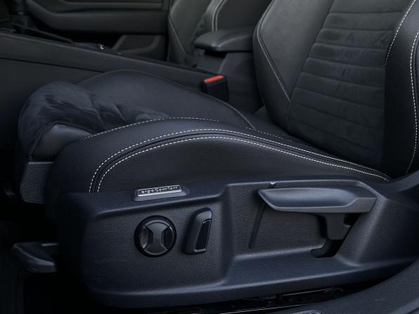 Volkswagen Passat B8 Рестайлинг с пробегом 2020 года, цена 2 600 000 рублей, 37000 км, седан, Автокод Объявления