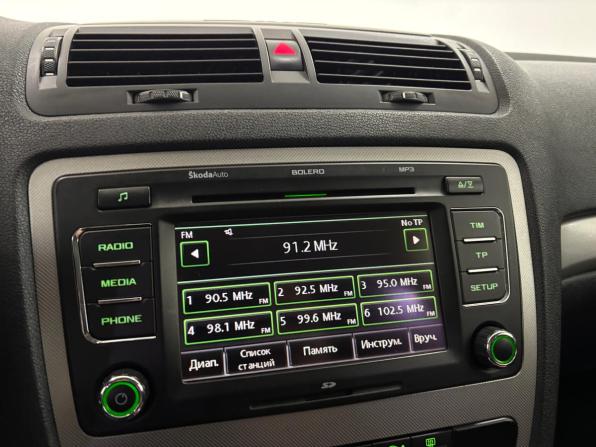 Skoda Octavia II (A5) Рестайлинг с пробегом 2011 года, цена 745 000 рублей, 255197 км, лифтбек, Автокод Объявления