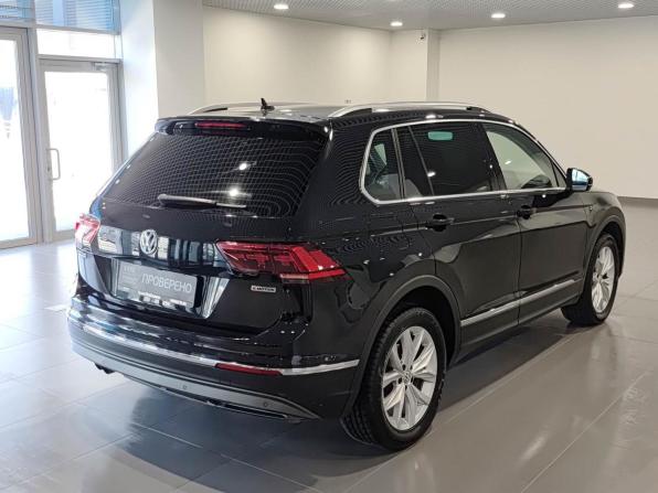 Volkswagen Tiguan II с пробегом 2018 года, цена 2 725 000 рублей, 140477 км, внедорожник, Автокод Объявления