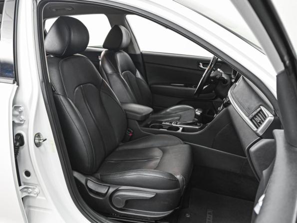 Kia Optima IV Рестайлинг с пробегом 2019 года, цена 1 918 111 рублей, 83029 км, седан, Автокод Объявления