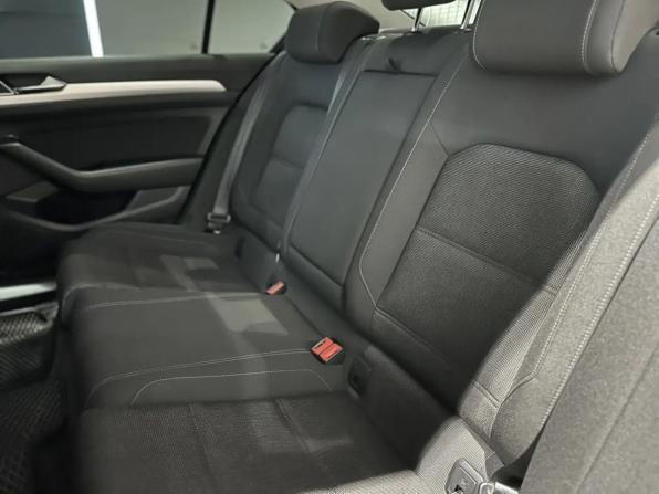 Volkswagen Passat B8 с пробегом 2015 года, цена 1 466 000 рублей, 130000 км, седан, Автокод Объявления