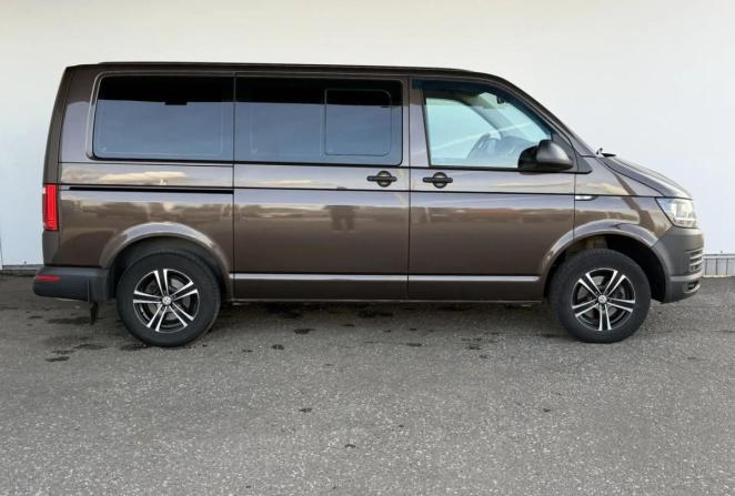 Volkswagen Caravelle T5 Рестайлинг с пробегом 2015 года, цена 2 500 000 рублей, 240626 км, минивэн, Автокод Объявления