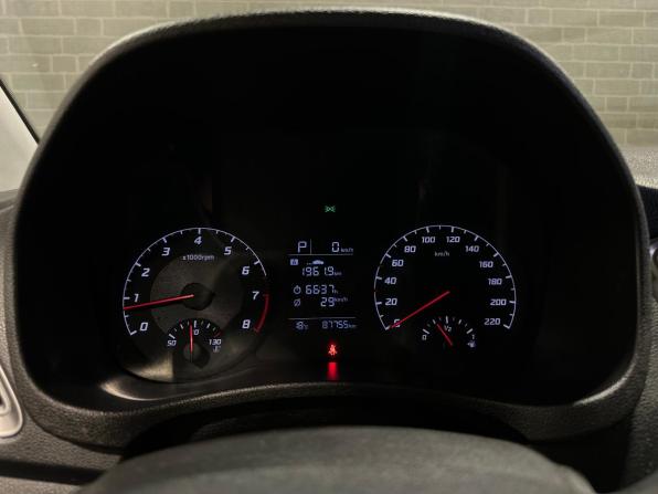 Hyundai Solaris II Рестайлинг с пробегом 2021 года, цена 1 630 000 рублей, 87731 км, седан, Автокод Объявления