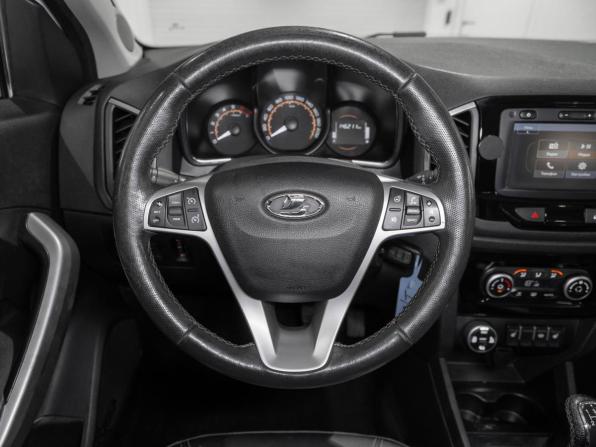 Lada (ВАЗ) XRAY I с пробегом 2018 года, цена 895 000 рублей, 146207 км, хэтчбек, Автокод Объявления