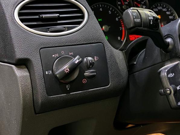 Ford Focus II с пробегом 2007 года, цена 399 000 рублей, 282417 км, седан, Автокод Объявления